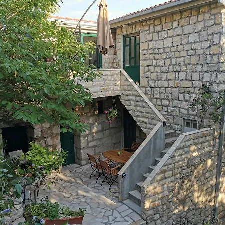 Apartment Country House Veronika *